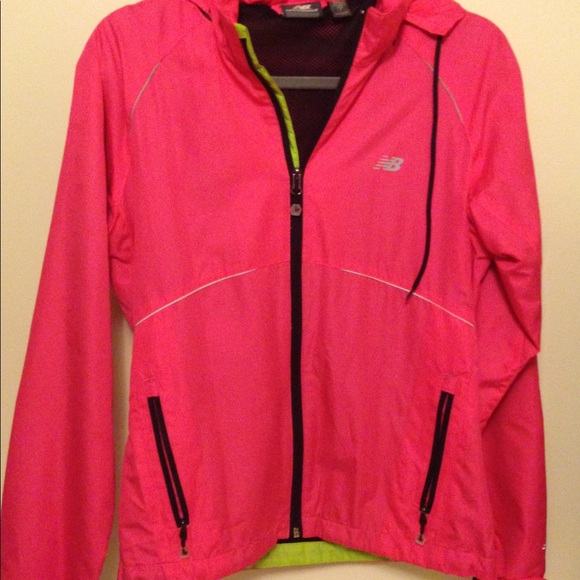 New Balance Small Windbreaker Lightweight Jacket - Picture 1 of 3